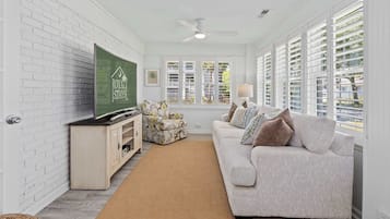 Televisión, oficina