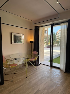 Interior - Nogalera Studio near Beach & Communal Pool (Torremolinos)