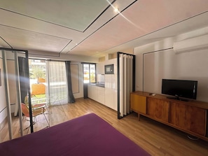 Iron/ironing board, WiFi, bed sheets, wheelchair access - Nogalera Studio near Beach & Communal Pool (Torremolinos)