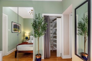 1 bedroom, desk, iron/ironing board, free WiFi