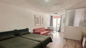 Unclassified image, 4 of 25, button - Charming Studio in La Nogalera, Near Beach (Torremolinos)