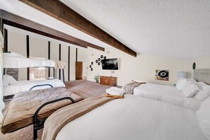 4 bedrooms, WiFi, bed sheets