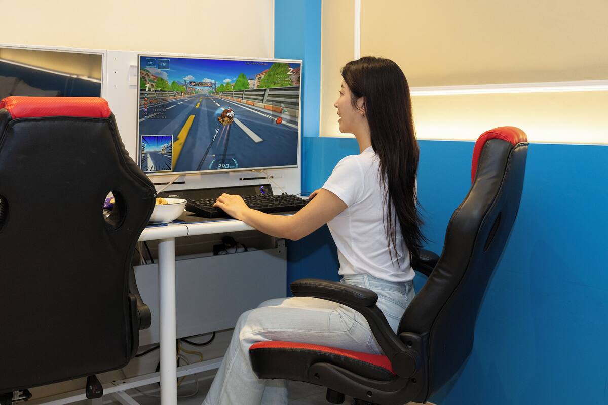 ダブルルーム シティビュー (2PC) | 高級寝具、デスク、遮光カーテン、防音設備