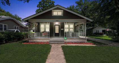 2 Bed 1 Bath home by College Hill and Hospitals