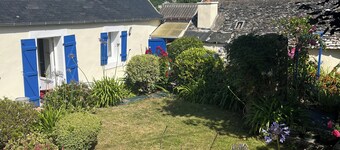 Vacation home in North Finistère. 5 minutes from beaches and trails!