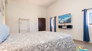 4 bedrooms, free WiFi, bed sheets