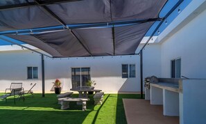 Outdoor dining - Casa Kamicasa with private pool (San Felipe)