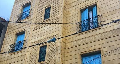 Studio with terrace 10 mn from airport and beach sablette beatch