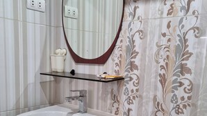 Unclassified image, 3 of 11, button - Room-cebu Condo for 4 With High-speed Fi (Mandaue)