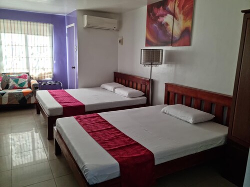 Room-cebu Condo for 4 With High-speed Fi