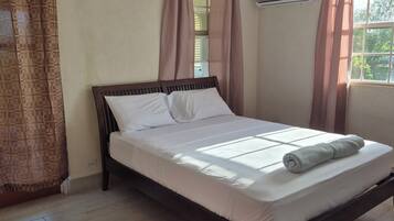 3 Schlafzimmer, Bügeleisen/Bügelbrett, WLAN, Bettwäsche