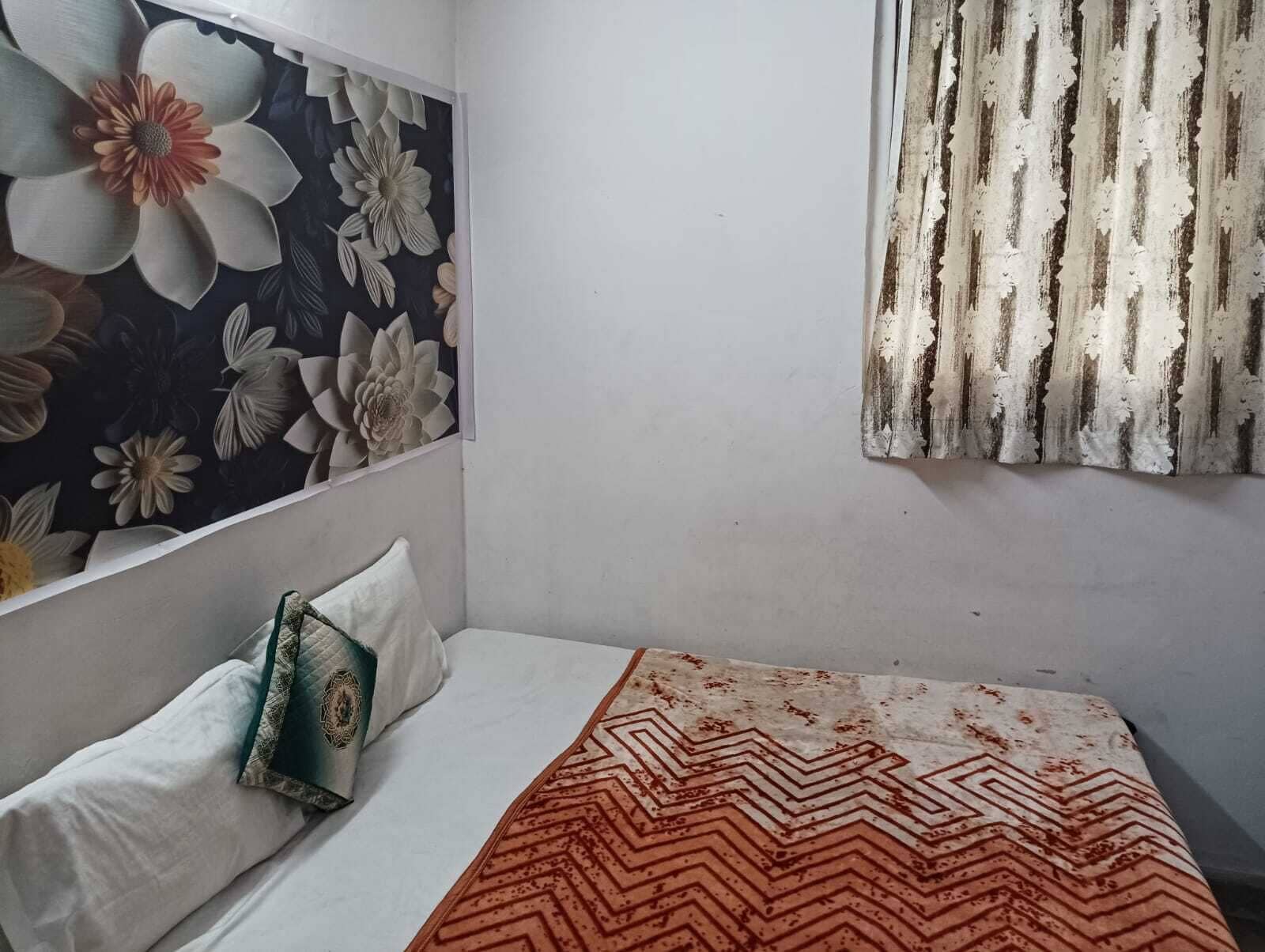 Ropa de cama de alta calidad y escritorio 