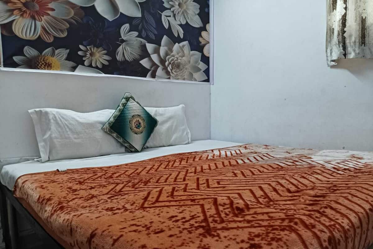 Standard Double Room, City View | Premium bedding, desk, laptop workspace, bed sheets