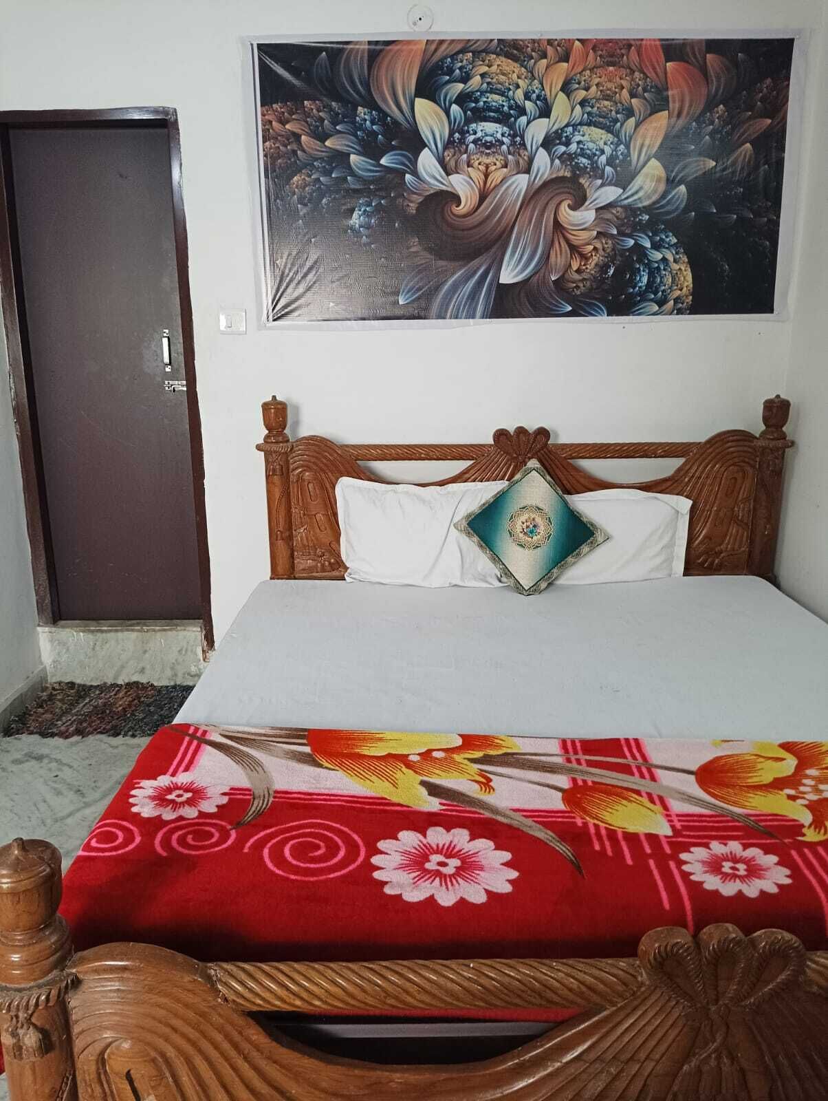 Deluxe Double Room | Premium bedding, desk, laptop workspace, bed sheets