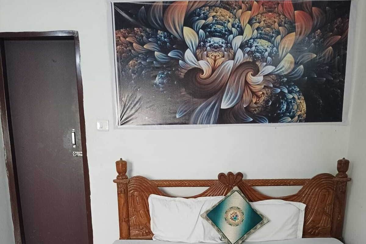 Deluxe Double Room | Premium bedding, desk, laptop workspace, bed sheets