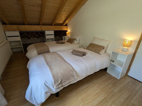 Free WiFi, bed sheets