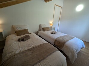 2 bedrooms, free WiFi, bed sheets