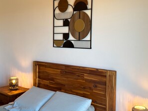 3 bedrooms, free WiFi, bed sheets