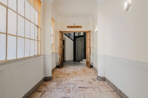 Interior - Panurban Rooms By Wonderful Italy (Palermo)