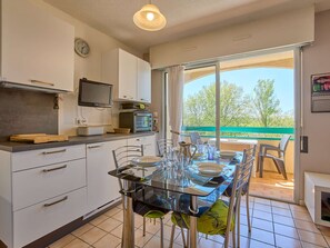 Fridge, microwave, oven, stovetop - Renovated studio for 2 in Barbotan-les-Thermes, wifi, pets allowed (Barbotan-les-Thermes)