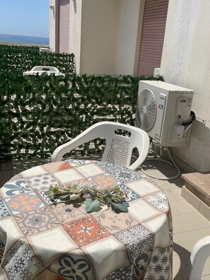 Deluxe Room, Partial Sea View | Free WiFi