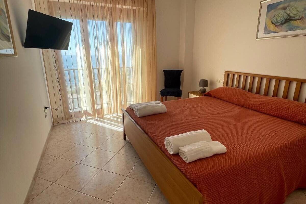 Habitación superior, balcón, vistas a la playa | Wifi gratis