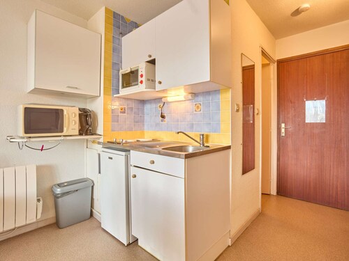 Bright Studio near Thermal Baths, Wi-Fi, pets allowed