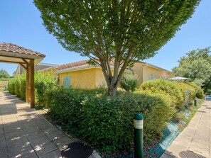 Property grounds - Charming duplex with communal pool and pets allowed in Barbotan (Barbotan-les-Thermes)