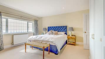 5 bedrooms, individually decorated, individually furnished, free WiFi