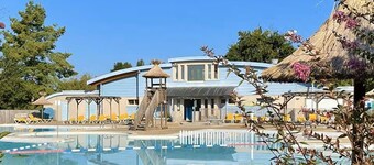 Quiet Studio T1 with Wifi and parking, pets allowed