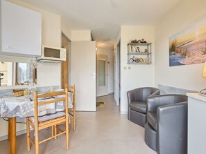 Interior - Bright T2 with Balcony, WIFI, Parking, Pets Allowed (Barbotan-les-Thermes)