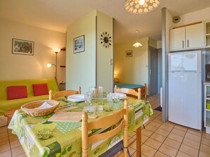 Interior - Cozy studio for 2 with balcony, parking and Wifi in Barbotan-les-Thermes (Barbotan-les-Thermes)