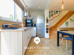 Réfrigérateur, micro-ondes, four, lave-vaisselle