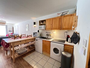 Fridge, microwave, dishwasher