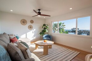 Smart TV, fireplace, video games, table football