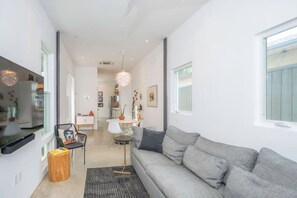 Smart TV - Irish Channel Home - AIA Award-Winning Modern Home (New Orleans)