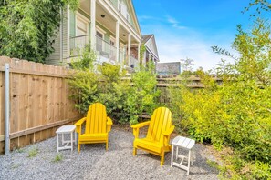 Terrace/patio - NOLA Shotgun w/ Outdoor Space - Near Fair Grounds (New Orleans)