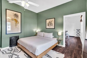 2 bedrooms, desk, iron/ironing board, WiFi