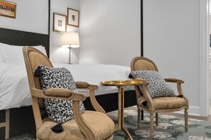 2 dormitoris, planxa i posts de planxar, wifi i roba de llit 