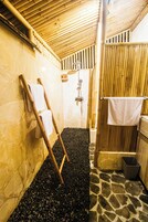 Panoramic Villa, River View | Bathroom | Shower, rainfall showerhead, free toiletries, hair dryer
