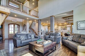 Smart-TV, peis, videospill og fotballspill