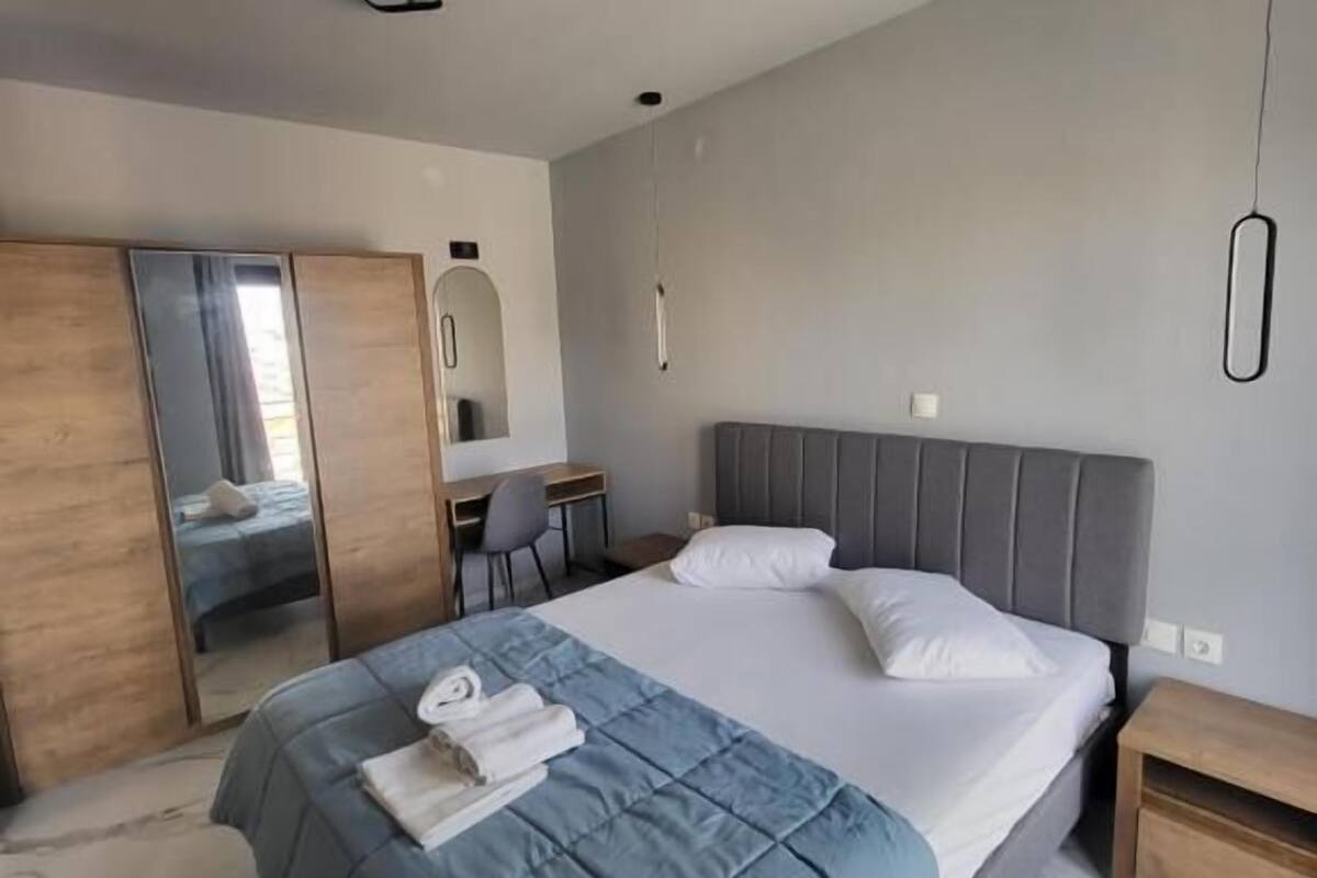 Deluxe Suite, Balcony | Free WiFi