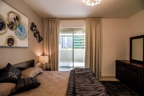 Deluxe Apartment, City View | Blackout drapes, free WiFi