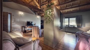 Suite, Bergblick | Hochwertige Bettwaren, Daunenbettdecken, Zimmersafe