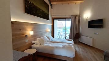 Superior Double or Twin Room, Balcony, Courtyard View
