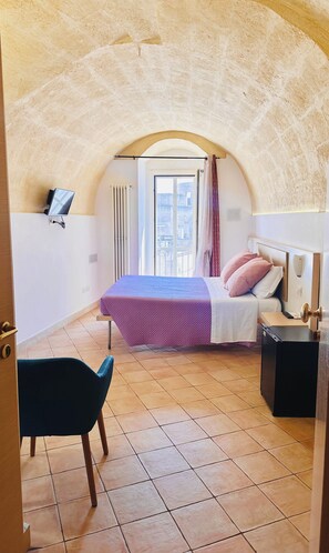 1 bedroom, WiFi, bed sheets - The Smile of the Sassi Rooms. Idris Superior Deluxe on Sassi view. (Matera)