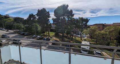 Apartment Grazie area, a few minutes from downtown in a quiet and serviced area