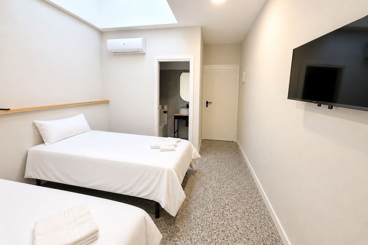 Habitación clásica con 2 camas individuales | Wifi gratis