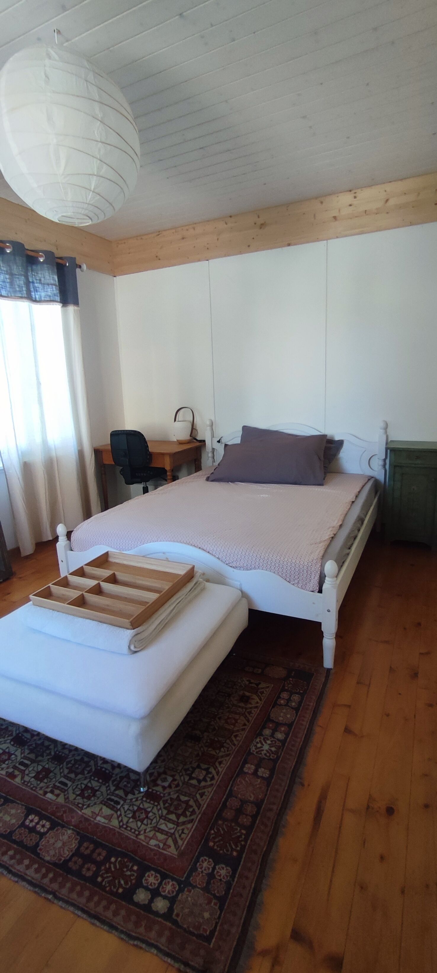 2 多间卧室、熨斗/熨衣板、WiFi、床单