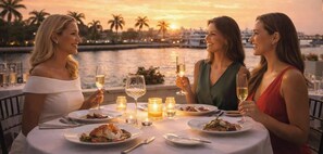 Outdoor dining - The Blue Door I By Hotel Home Stays (West Palm Beach)
